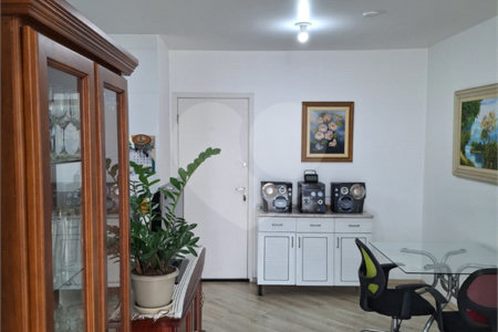 Apartamento à venda com 2 quartos em Jardim Esmeralda, São Paulo, SP