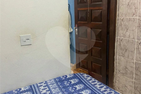 Sobrado à venda com 4 quartos, sendo 2 suítes, em Vila Ruth, Poá, SP