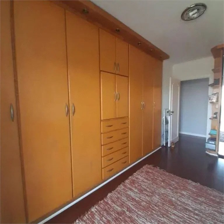 Casa à venda com 5 suítes em Parque dos Príncipes, São Paulo, SP
