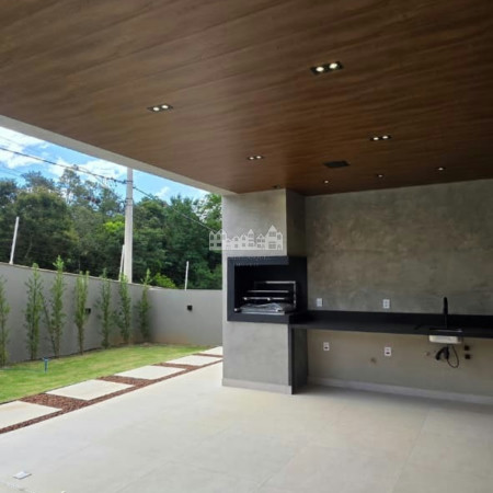 Casa à venda com 4 quartos, sendo 3 suítes, em Nova Gardênia, Atibaia, SP