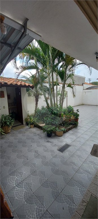 Sobrado à venda com 3 quartos, sendo 1 suíte,  em Vila Mogilar, Mogi das Cruzes, SP