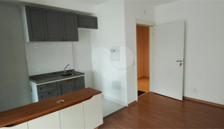 Apartamento para alugar com 3 quartos, sendo 1 suíte,  em Vila Firmiano Pinto, São Paulo, SP