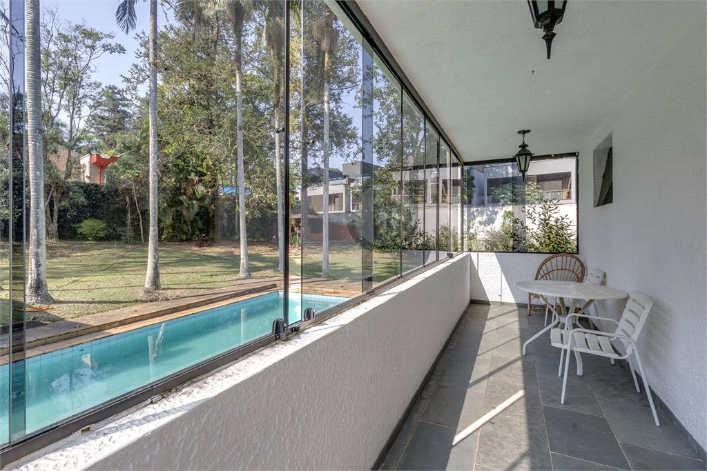 Casa à venda com 4 suítes no condomínio Chácara Flora, São Paulo - SP