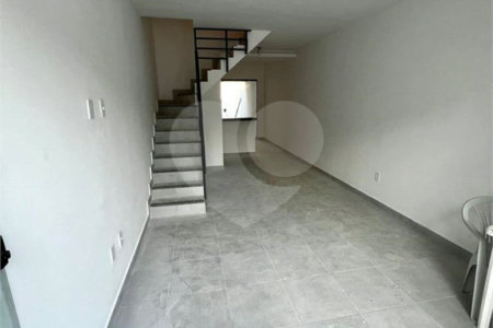 Casa à venda com 2 quartos em Campo Grande, Rio de Janeiro, RJ