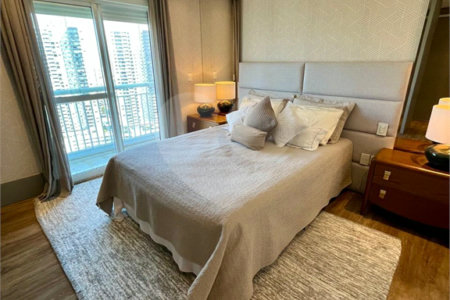 Apartamento à venda com 4 quartos, sendo 3 suítes, em Morumbi, São Paulo, SP