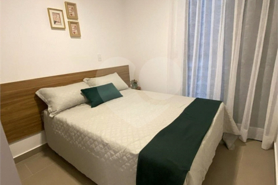 Casa à venda com 2 quartos no condomínio Vila Davos 2, São Paulo - SP