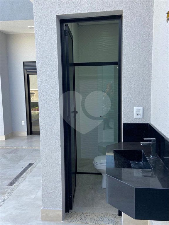 Casa à venda com 3 suítes no condomínio Residencial Maria Dulce, Indaiatuba - SP