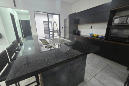 Casa à venda com 3 quartos, sendo 1 suíte, em Vila Santana, Itapetininga, SP