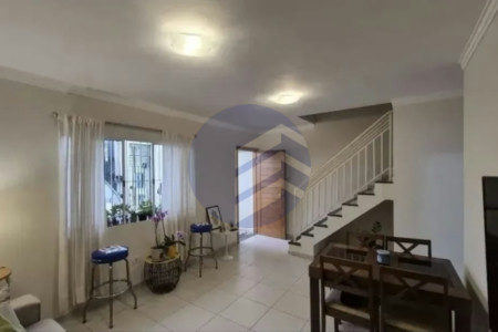 Casa à venda com 2 quartos, sendo 2 suítes, em Jardim Monte Alegre, São Paulo - SP
