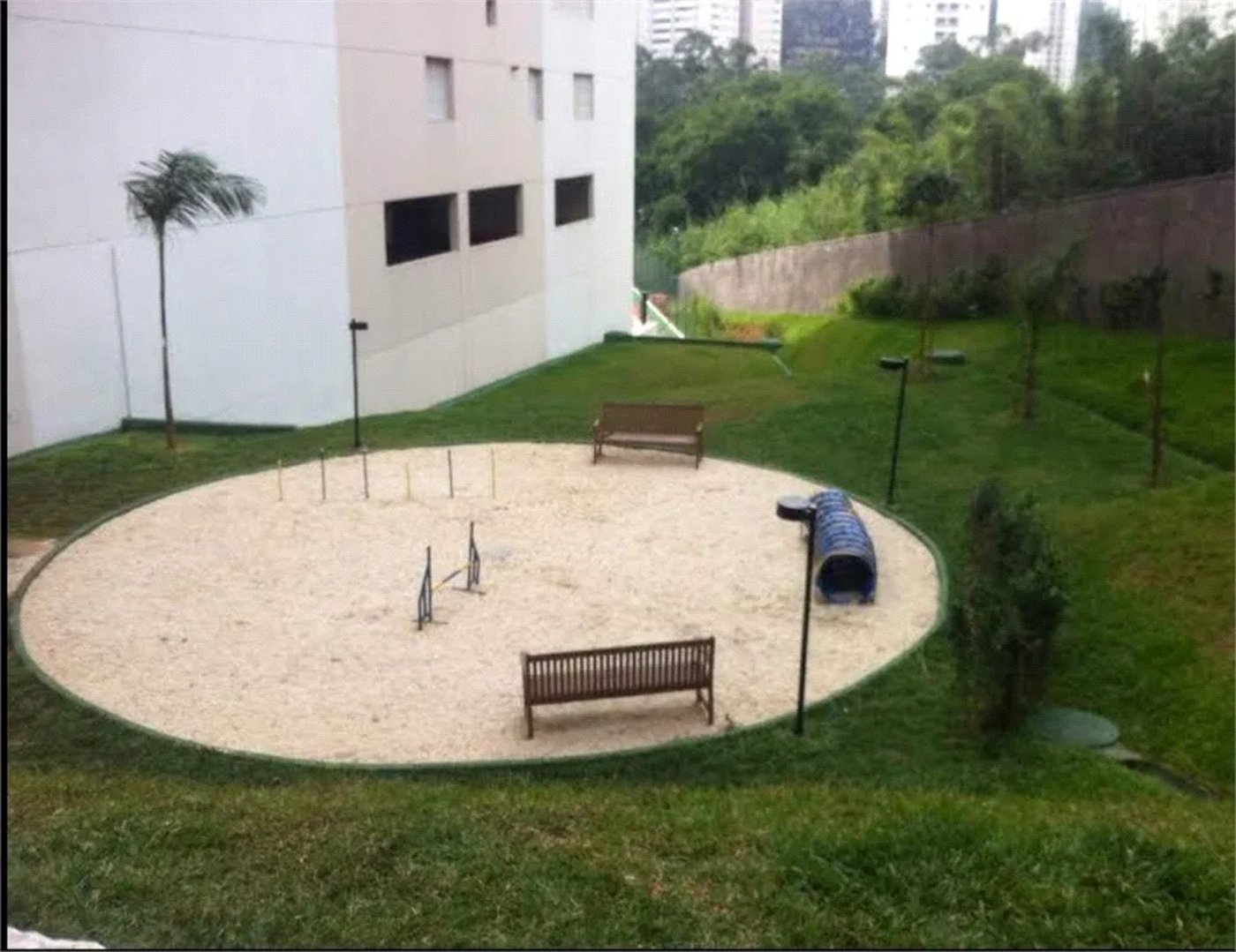 Apartamento à venda ou para alugar com 3 quartos, sendo 1 suíte, em Parque Reboucas, São Paulo, SP