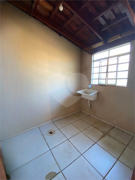 Casa à venda com 3 quartos, sendo 2 suítes, no Centro, Três Lagoas, MS