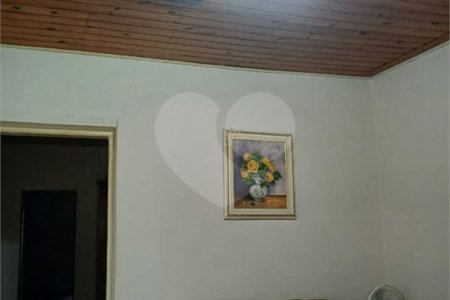 Casa à venda com 4 quartos em Estação, São Roque, SP