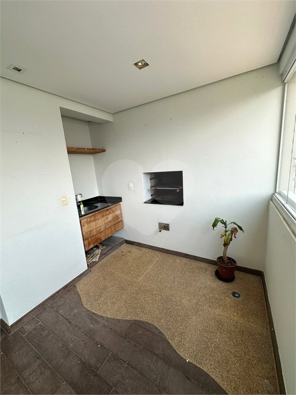 Apartamento à venda com 3 quartos, sendo 1 suíte, em Brooklin Paulista, São Paulo, SP