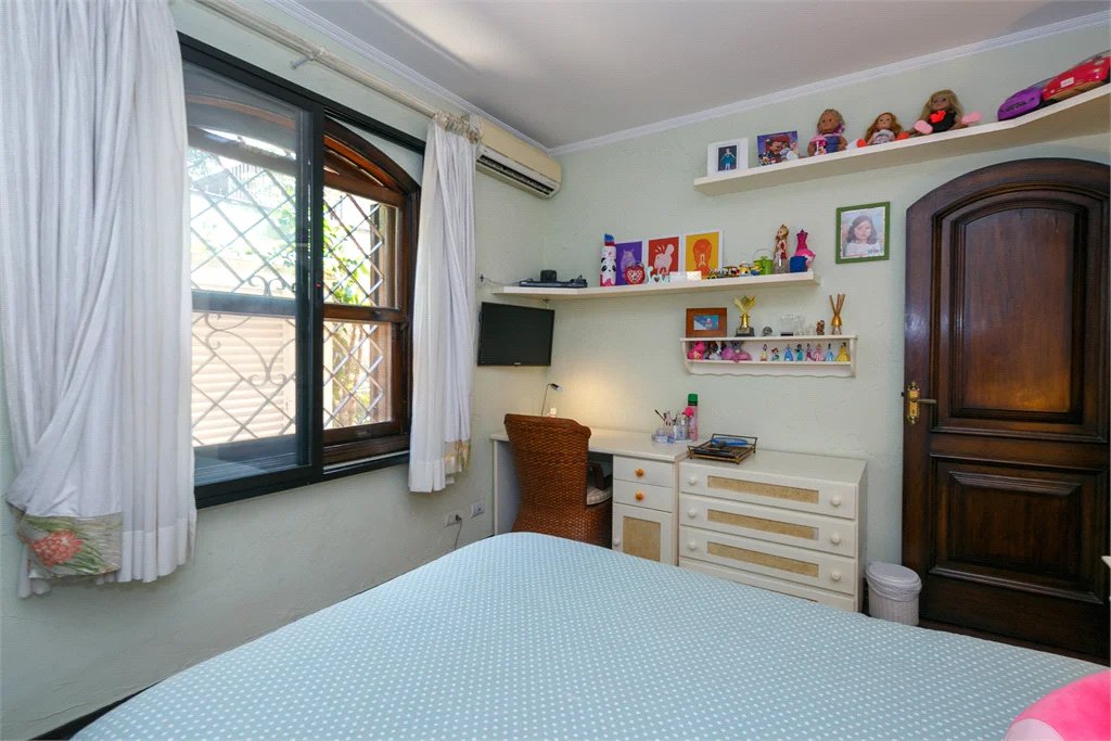 Casa Térrea à venda com 3 quartos, sendo 2 suítes,  em Brooklin Paulista, São Paulo, SP