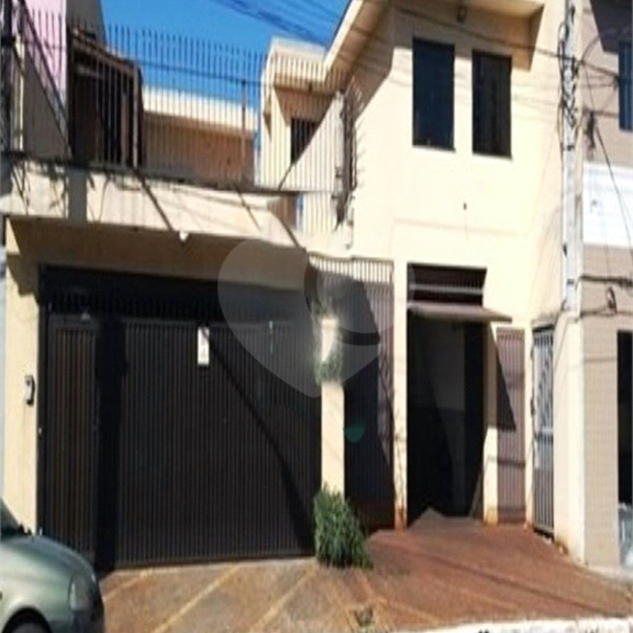 Sobrado à venda com 6 quartos em Jardim Japão, São Paulo, SP