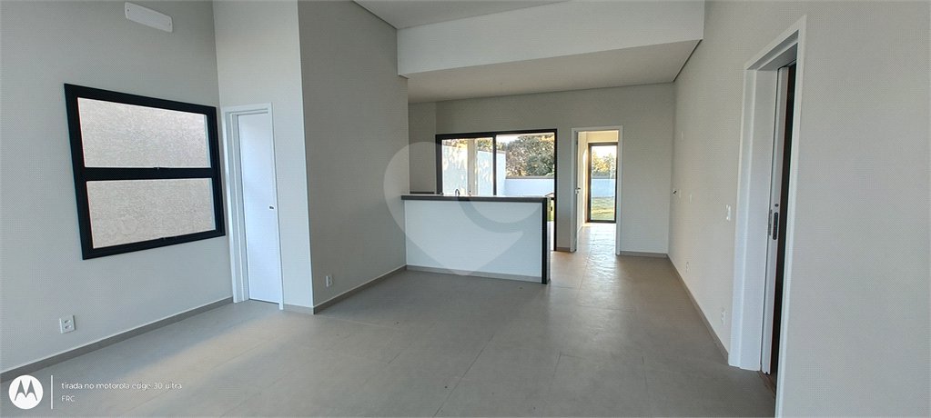 Casa à venda com 3 suítes no condomínio Reserva Ybyra, Atibaia - SP