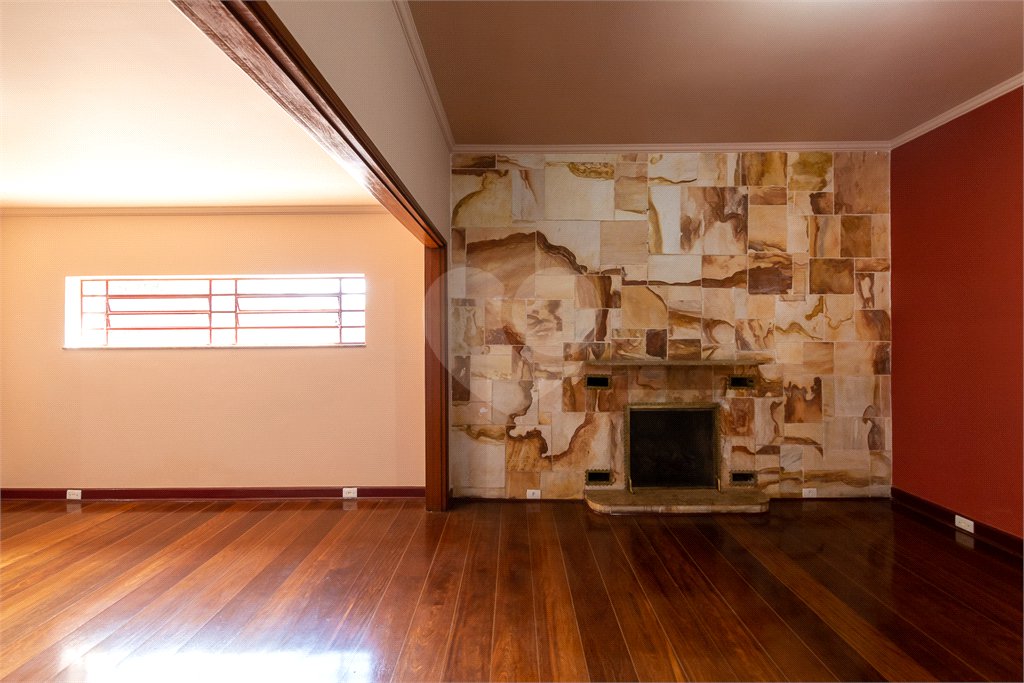 Casa à venda com 4 quartos, sendo 2 suítes, em Perdizes, São Paulo, SP