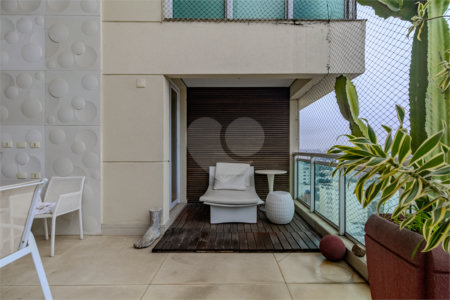 Apartamento à venda com 4 suítes em Campo Belo, São Paulo, SP
