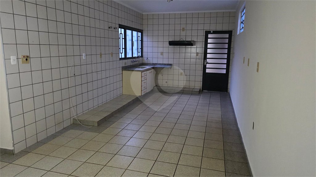 Casa à venda ou para alugar com 4 quartos, sendo 2 suítes, em Jardim Morumbi, Araraquara, SP