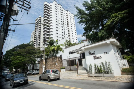 Apartamento à venda com 4 quartos, sendo 3 suítes, em Vila Andrade, São Paulo, SP