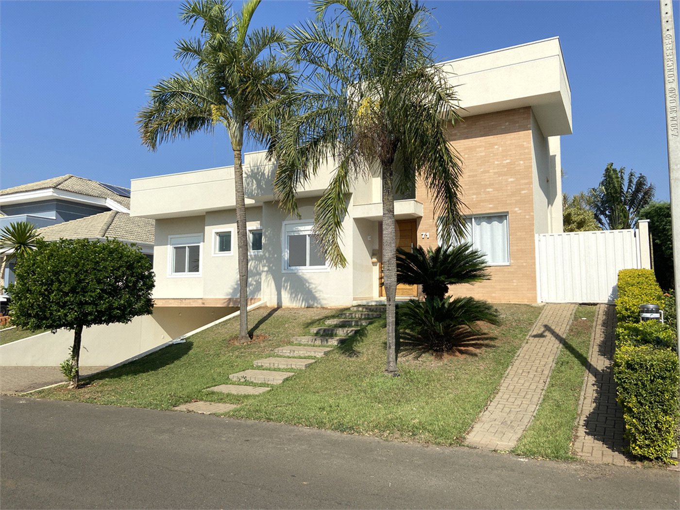 Casa à venda com 3 suítes no condomínio Palmeiras Imperiais, Salto - SP