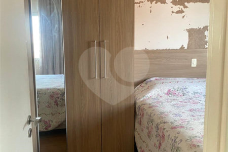 Casa à venda com 3 quartos, sendo 1 suíte,  no condomínio Vida Verde 1, Suzano - SP