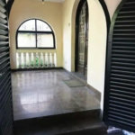Casa/ Sobrado Amplo no Boqueirão/ Santos/SP