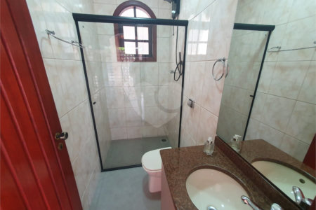 Casa à venda com 4 quartos, sendo 1 suíte, no condomínio Parque São Gabriel, Itatiba - SP