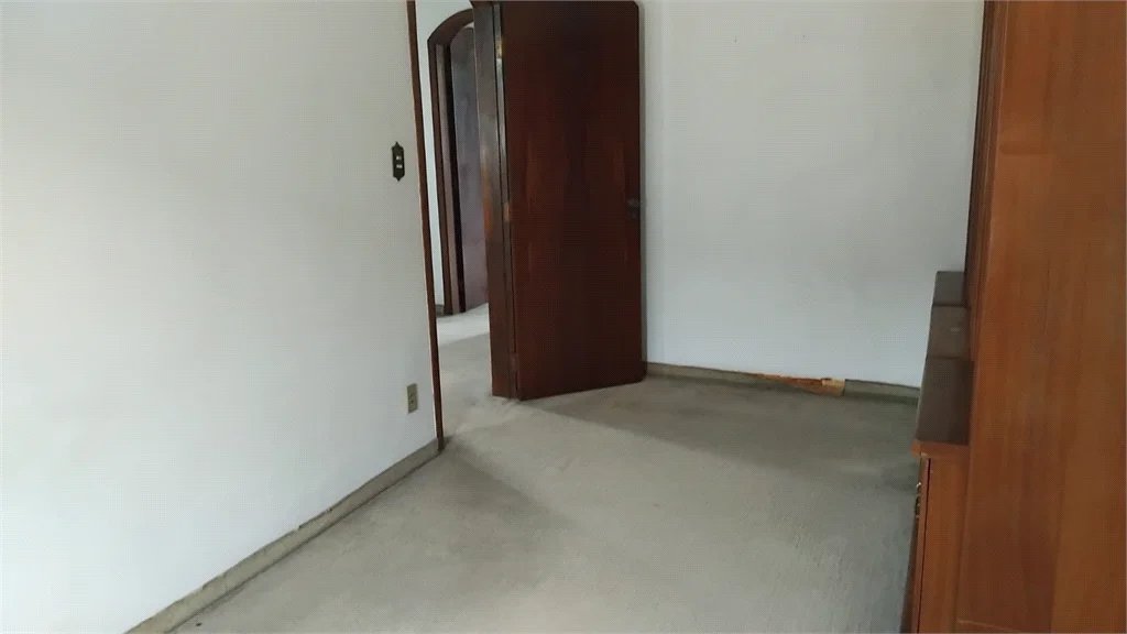Sobrado à venda com 3 quartos em Jardim Odete, São Paulo, SP