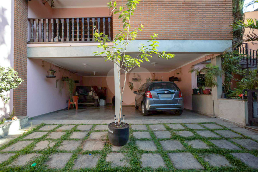 Sobrado à venda com 3 quartos, sendo 1 suíte, em Itaquera, São Paulo, SP