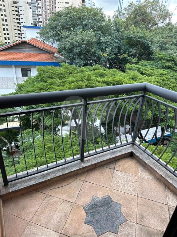 Apartamento para alugar com 4 quartos, sendo 2 suítes,  em Real Parque, São Paulo, SP