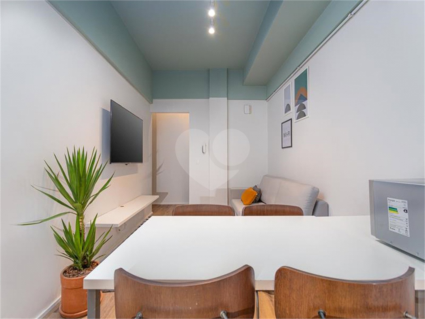 Apartamento à venda com 4 quartos, sendo 1 suíte, em Pinheiros, São Paulo, SP