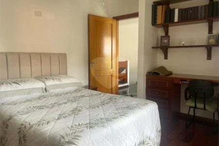 Sobrado à venda com 4 quartos, sendo 2 suítes, em Jardim Franca, São Paulo, SP