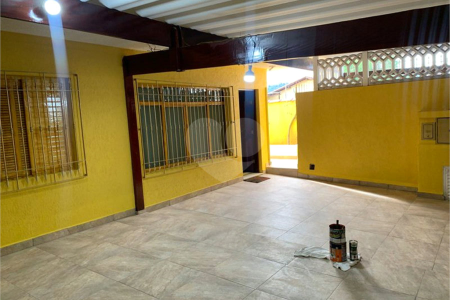 Casa Térrea à venda com 3 quartos, sendo 1 suíte,  em Horto, São Paulo, SP