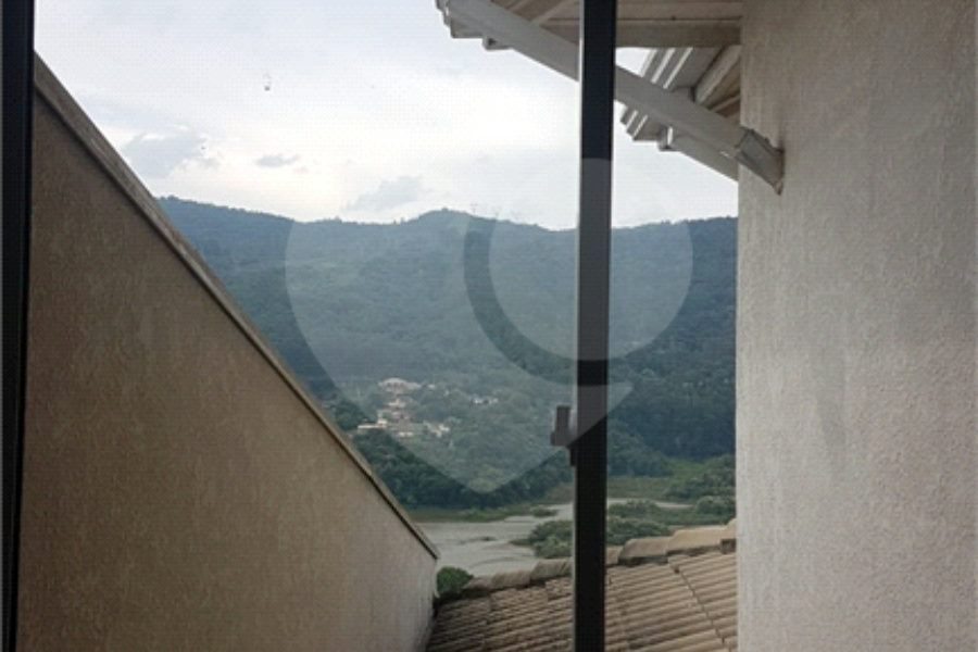 Casa à venda com 5 quartos, sendo 3 suítes,  em Serra da Cantareira, Mairiporã, SP