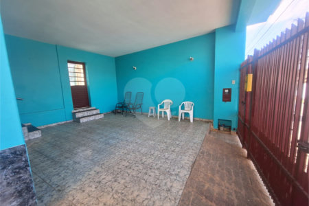 Casa à venda com 2 quartos em Vila Rio Branco, Itapetininga, SP