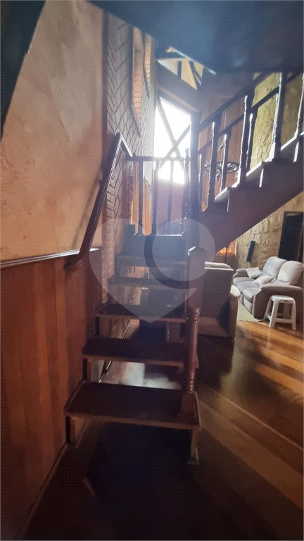 Casa à venda com 4 quartos, sendo 2 suítes, no condomínio Aruã Eco Park, Mogi das Cruzes - SP