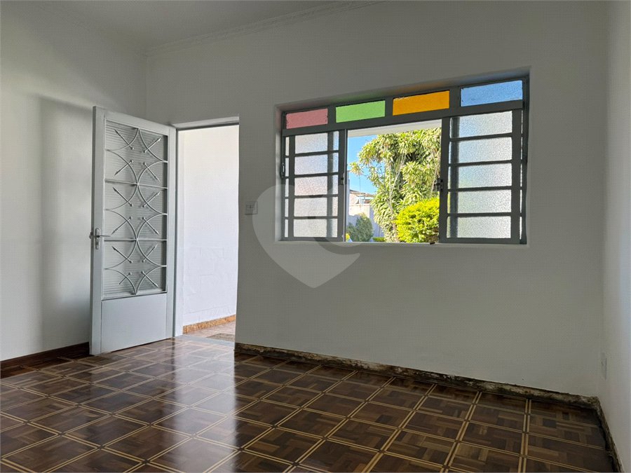 Casa Térrea à venda ou para alugar com 2 suítes em Alvinópolis, Atibaia, SP