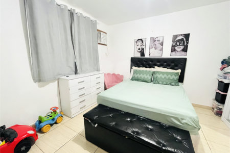 Sobrado à venda com 2 quartos em Campo Grande, Rio de Janeiro, RJ