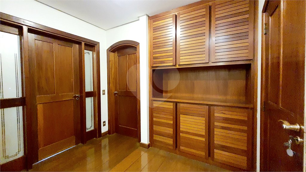 Apartamento à venda com 4 quartos, sendo 2 suítes,  em Vila Seixas, Ribeirão Preto, SP