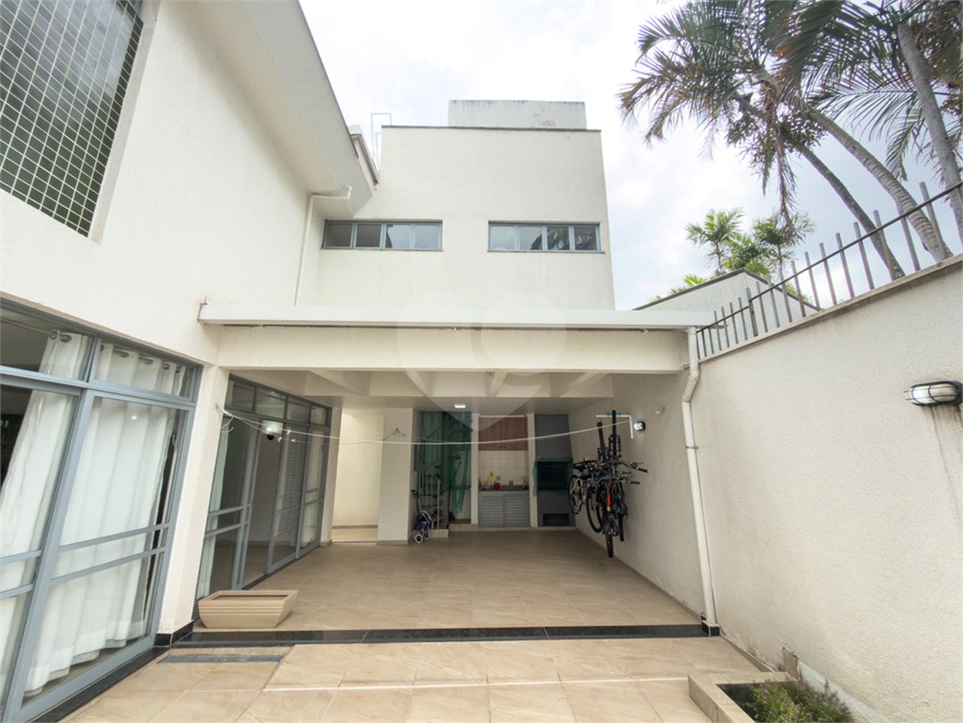Casa de Vila à venda com 3 quartos, sendo 1 suíte, em Indianópolis, São Paulo, SP