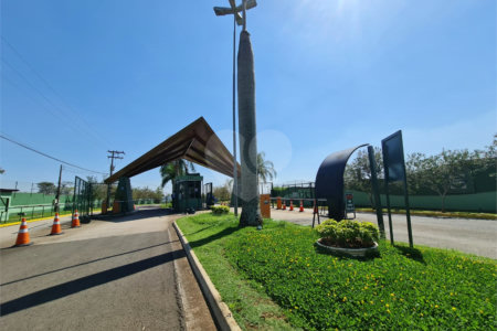 Terreno à venda no condomínio Village Saint Charbel, Araçoiaba da Serra - SP