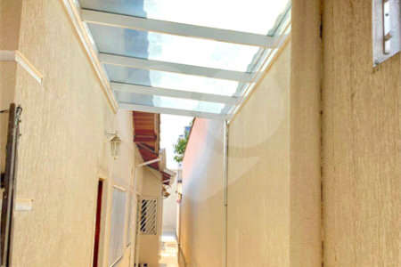 Casa à venda com 3 quartos, sendo 1 suíte, em Vila Figueira, Suzano, SP