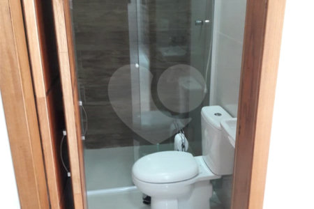 Casa à venda com 3 quartos, sendo 2 suítes, em Sé, São Paulo, SP