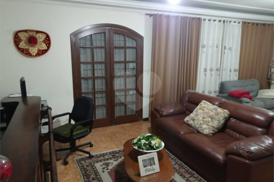Casa à venda com 5 suítes em Vila Medeiros, São Paulo, SP
