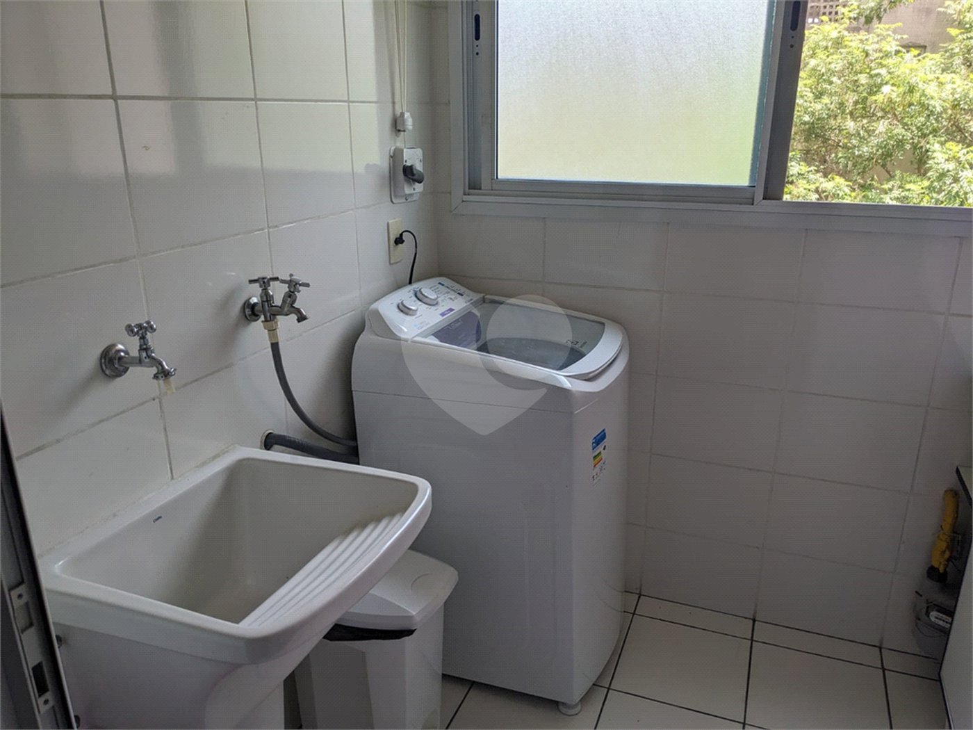 Apartamento à venda com 2 quartos, sendo 1 suíte,  em Jardim Rosa de Franca, Guarulhos, SP