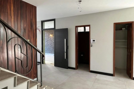 Casa com 3 dormitórios para alugar, 170 m² por R$ 13.740,00/mês - Gonzaga - Santos/SP