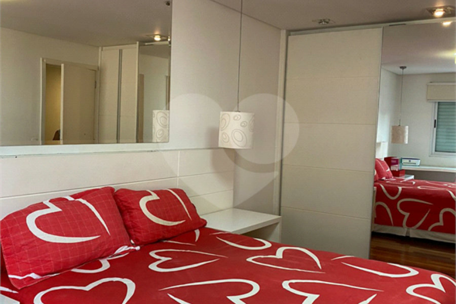 Casa à venda com 4 suítes no condomínio Maison Montparnasse, São Paulo - SP