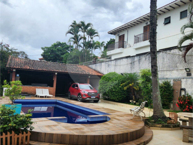 Sobrado à venda com 4 quartos, sendo 3 suítes,  em Jardim Floresta, São Paulo, SP