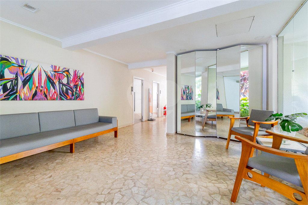 Apartamento à venda com 3 quartos, sendo 1 suíte,  em Cidade Monções, São Paulo, SP